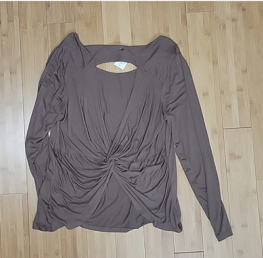 Ambiance blouse with bunch knot