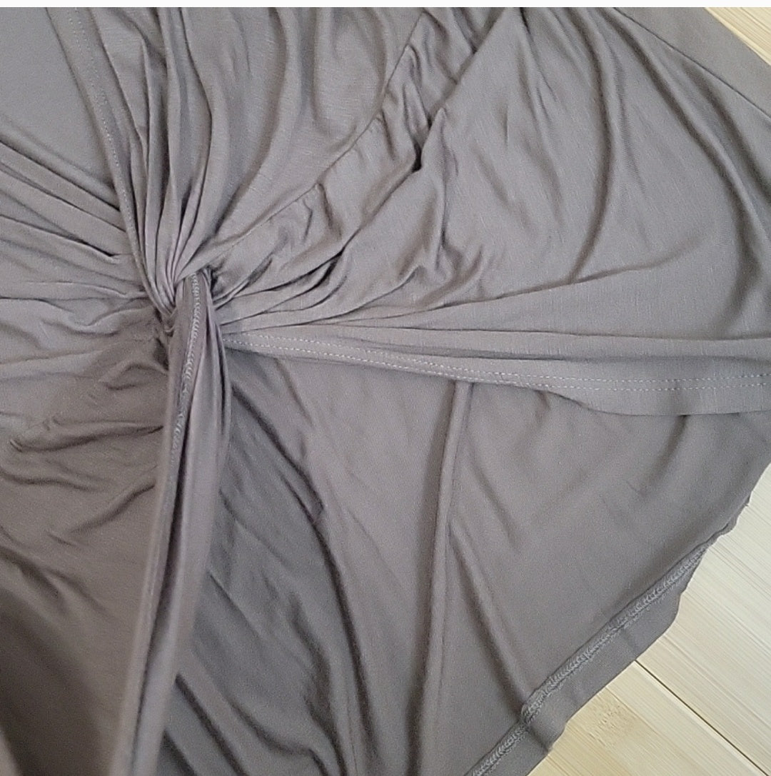 Ambiance blouse with bunch knot