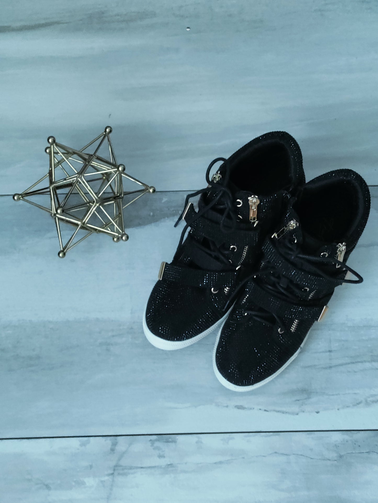 Thalia Sodi Sneakers