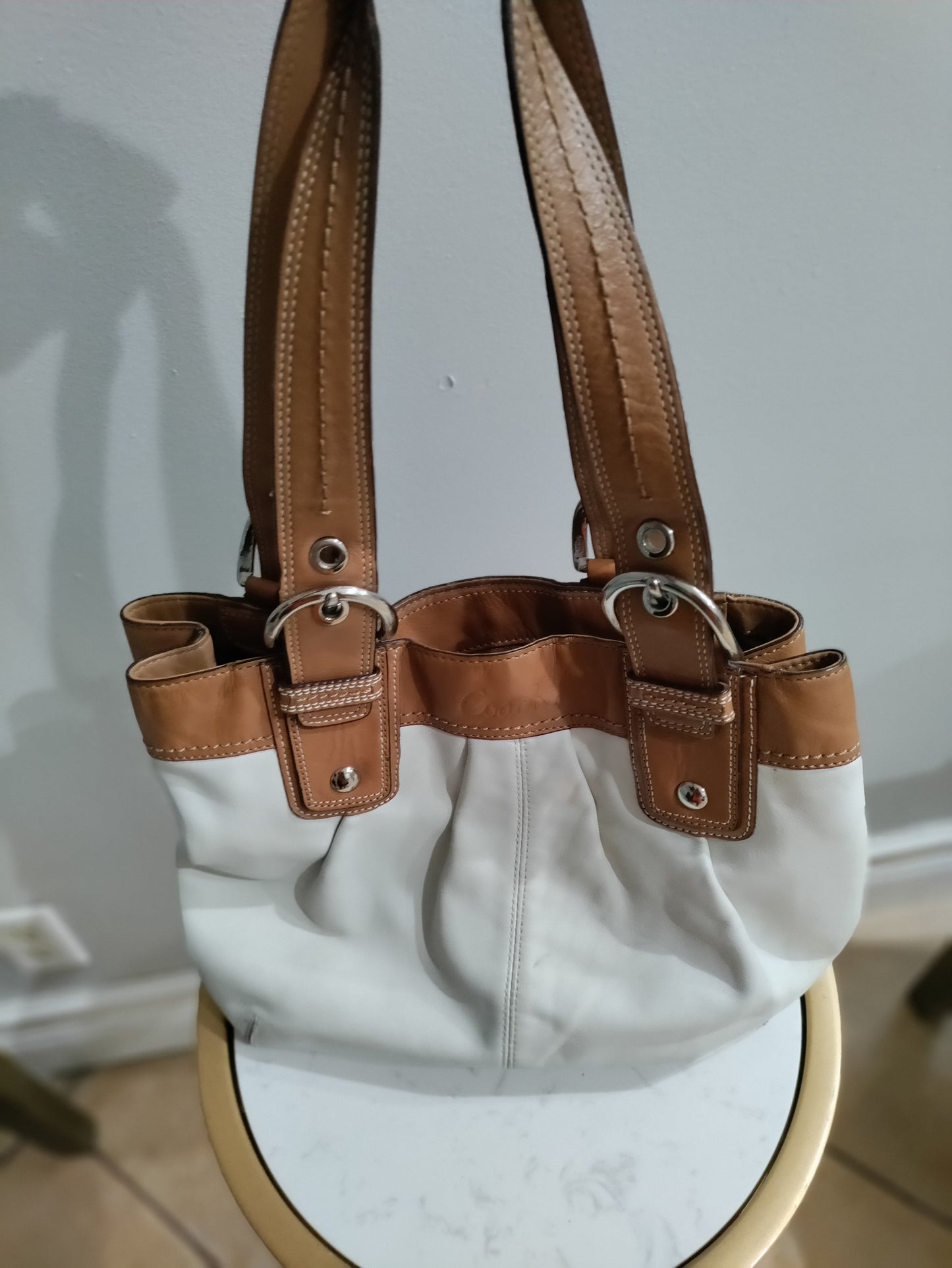 Coach should handbag