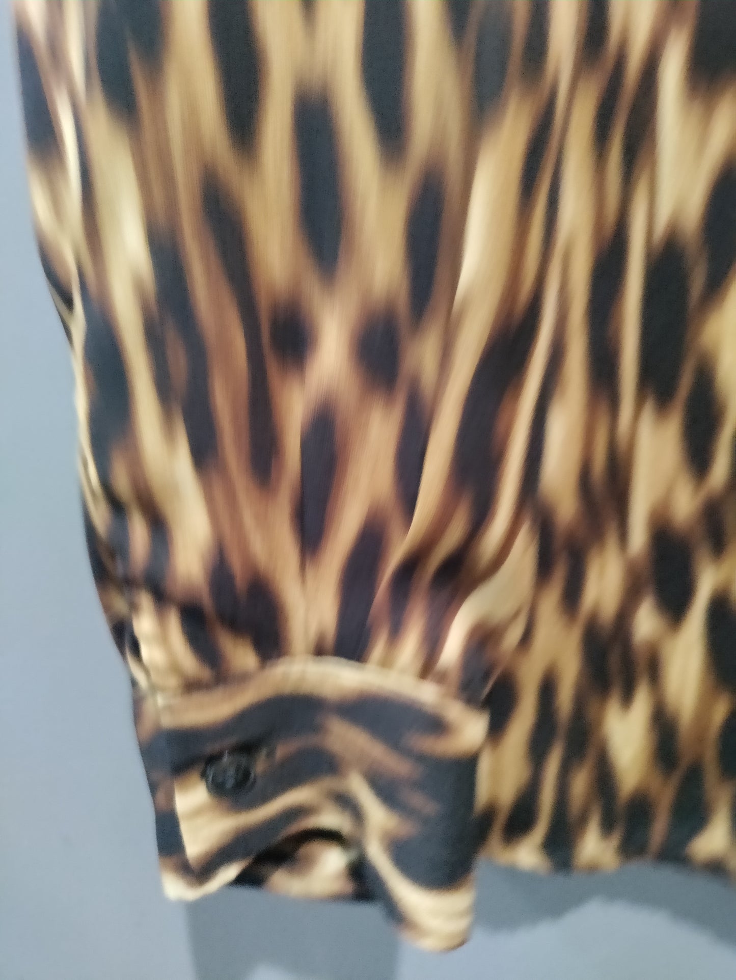 Jones of New York animal print blouse