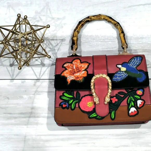 HANDBAGS  * TOTE BAGS