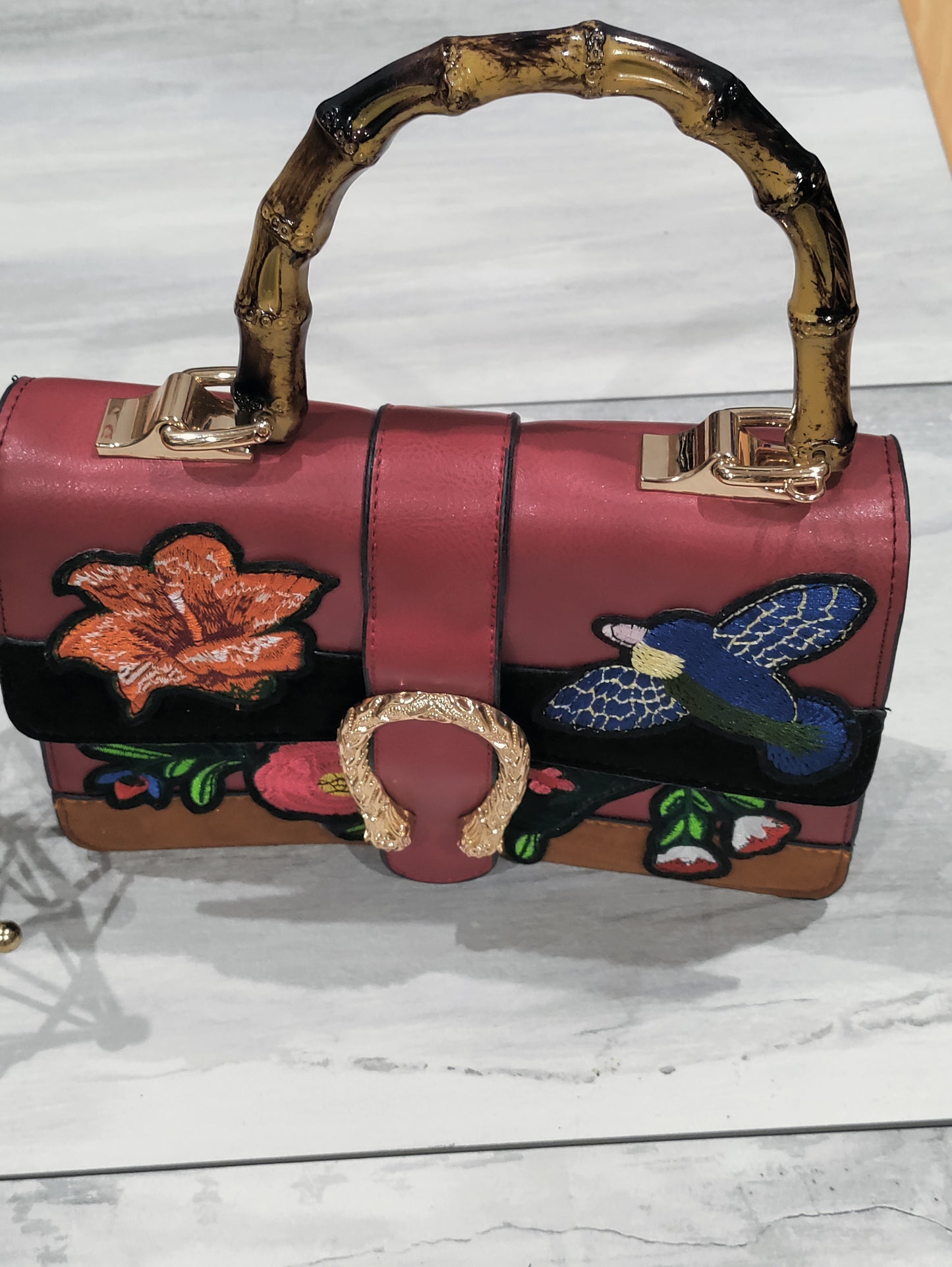 Hand bag with flowers