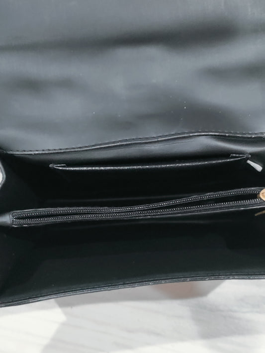 Hand bag with flowers